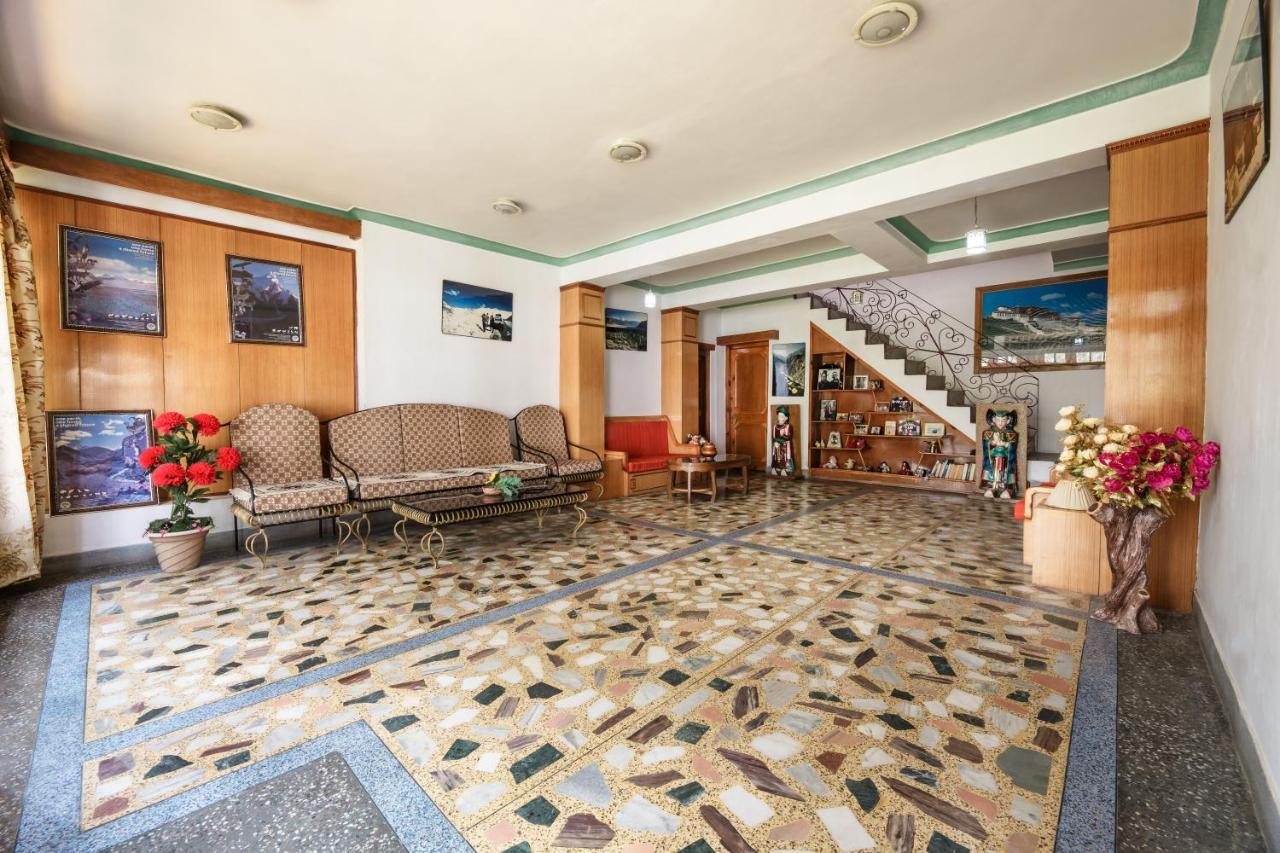 Hotel Asia Λεχ Εξωτερικό φωτογραφία